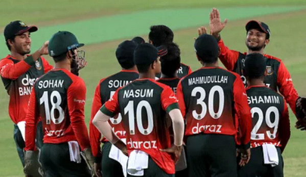 ঘরোয়া ক্রিকেটেরে সুপার হিরো, জাতীয় দলে একাধিক জিরো