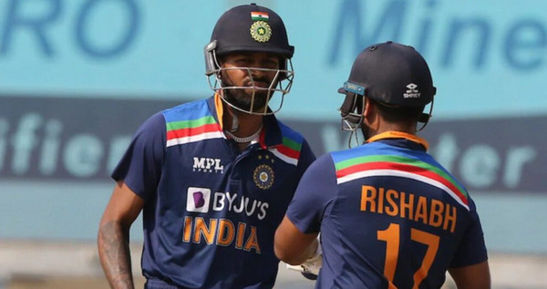 পান্ত-হার্দিককে নিয়ে ভবিষ্যৎবানী করলেন সাবেক ভারতীয় ক্রিকেটার