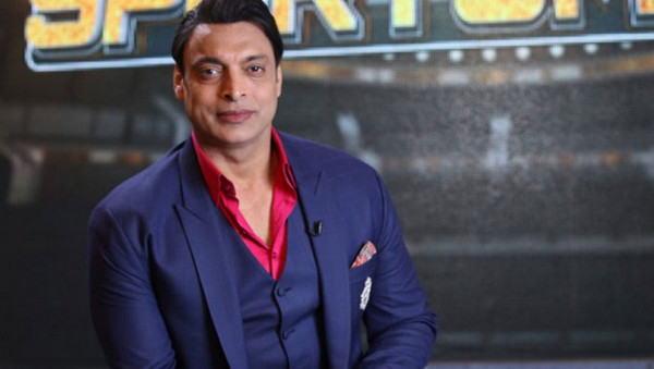 "ওজন কমিয়ে মডেল হও, কোটি টাকা কামাও" যাকে বললেন শোয়েব আখতার
