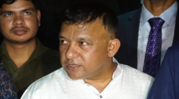 চরম দুঃসংবাদঃ এ কেমন অদ্ভুত কথা বললেন সুজন