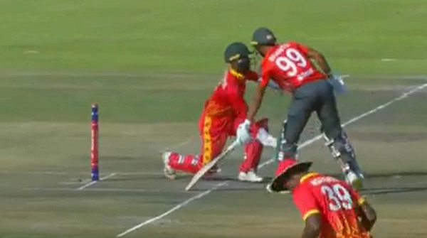 ৩ উইকেট হারিয়ে বিপর্যয়য়ে বাংলাদেশ, দেখুন সর্বশেষ স্কোর
