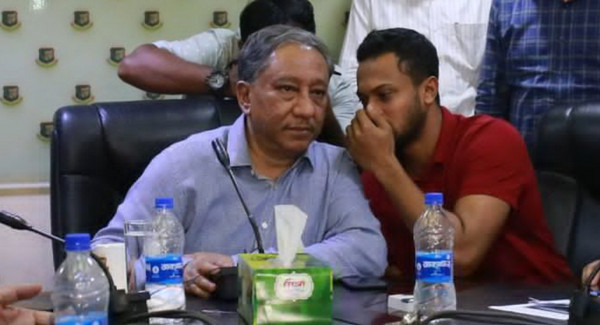 বেরিয়ে এলো নতুন এক তথ্যঃ অধিনায়কদের পূর্ণ স্বাধীনতা দেওয়ায় কার্পণ্য বিসিবি