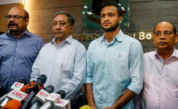 ব্রেকিং নিউজঃ আবারও জুয়াড়িদের খপ্পরে পড়তে চলেছে সাকিব, যা বললেন বিসিবি