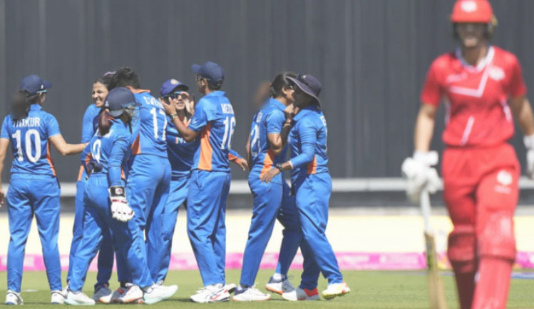 অবিশ্বাস্য ভাবে শেষ হলো ভারত-ইংল্যান্ডের মধ্যকার রুদ্ধশ্বাস ম্যাচ, জেনে নিন ফলাফল