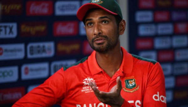 ৮৪ বলে ৮০ রান করেও সমালোচিত মাহমুদুল্লাহ রিয়াদ
