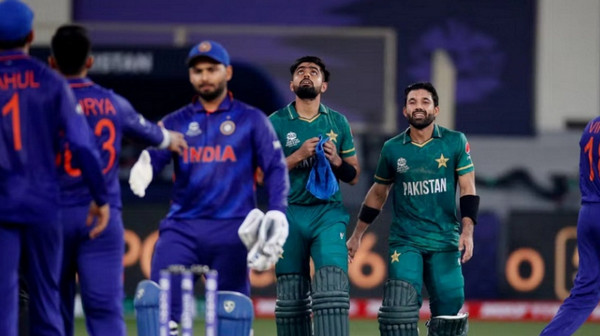 এই ৩ টি কারনে এশিয়া কাপে পাকিস্তানের কাছে হারবে ভারত