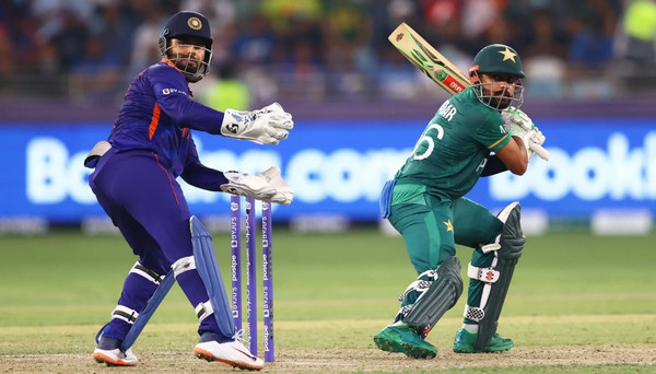 এশিয়া কাপঃ মাঠে নামার আগে অবিশ্বাস্য এক নাতুন রেকর্ড গড়ল ভারত-পাকিস্তান