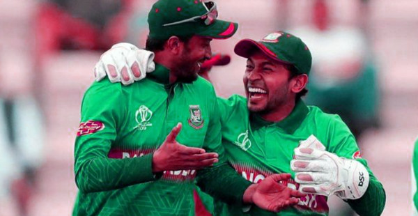 বেরিয়ে এলো নতুন বার্তাঃ লিটন দাস ও সোহান ইস্যুতে মুশফিকের সাথে আলোচনা সারলেন সাকিব