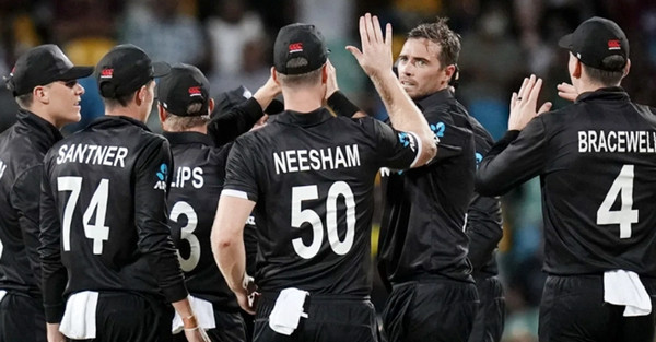 উইন্ডিজকে হারিয়ে নিউজিল্যান্ডের অন্যরকম সেঞ্চুরি