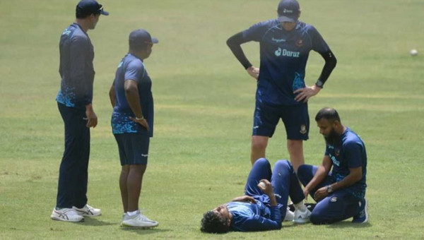 চরম দুঃসংবাদঃ এশিয়া কাপে তারকা ক্রিকেটার হারালো বাংলাদেশ