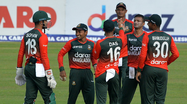এশিয়া কাপঃ সুপার ফোরে উঠতে একাদশে যে সেতা ক্রিকেটারকে চায় বাংলাদেশ