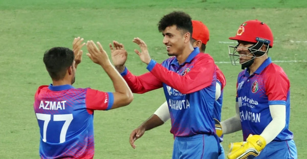 আফগানদের বোলিং তাণ্ডবে সল্পতে অলঅউট শ্রীলঙ্কা