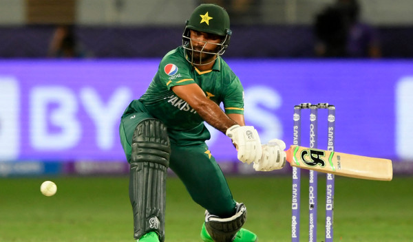 ৫ ওভার শেষ দেখে নিন সর্বশেষ স্কোর