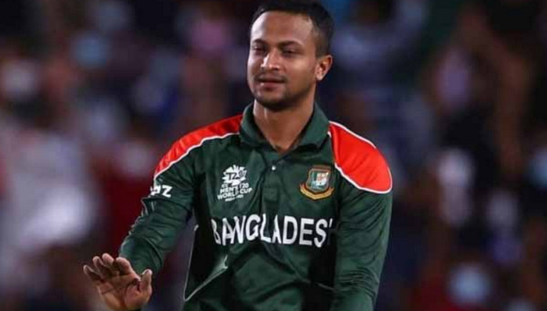 সাকিবের ঘূর্ণিতে আউট গুরবাজ, দেখুন সর্বশেষ স্কোর