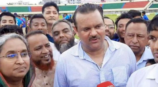 লঙ্কানদের কাছে ম্যাচ হারায় আবার ক্ষেপলেন আকরাম খান