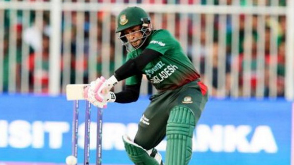 মুশফিকের লজ্জার রেকর্ড