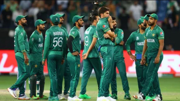 ভারতের বিরুদ্ধে নামার আগে পিছিয়ে পাকিস্তানই, নিজেই জানিয়ে দিলেন পাক তারকা