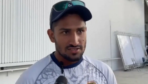 যে কারনে সুযোগ পেয়েও হাত ছাড়া করলেন ফাস্ট বোলার খালেদ আহমেদ
