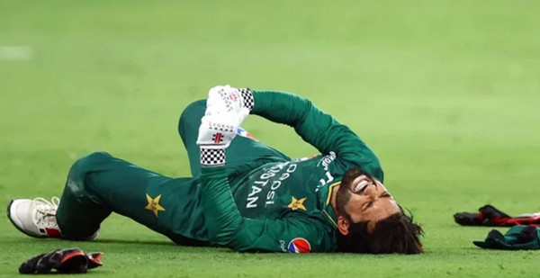 ভারতকে হারিয়েই সোজা হাসপাতালে রিজওয়ান, জেনে তার বর্তমান অবস্থা