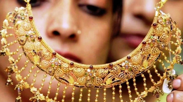 আজ ৬/৯/২০২২ তারিখ, বাংলাদেশে ২২ ক্যারেট সোনা ও ২১ ক্যারেট রুপার দাম