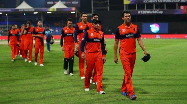 নতুন নতুন চমক নিয়ে টি-২০ বিশ্বকাপের জন্য নেদারল্যান্ডস  শক্তিশালী দল ঘোষণা