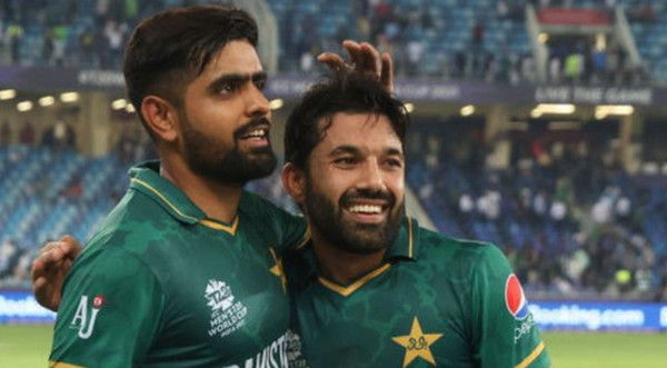 অধিনায়ক বাবরকে টপকে শীর্ষে ওপেনার রিজওয়ান