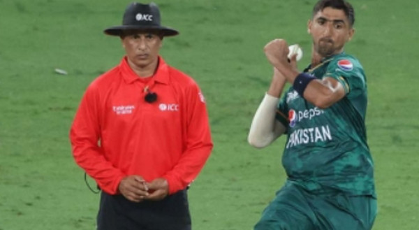 এশিয়া কাপের ফাইনালে এক বাংলাদেশী