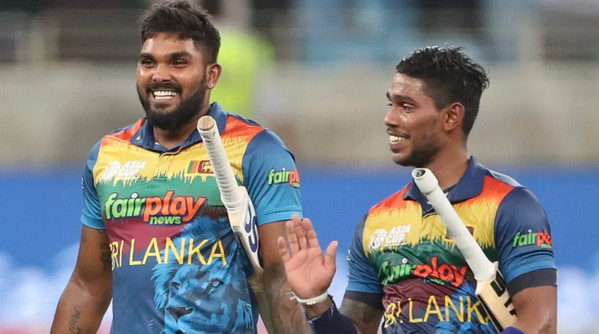 পাকিস্তানকে হারিয়ে এশিয়া কাপে শীর্ষস্থানে শ্রীলঙ্কা