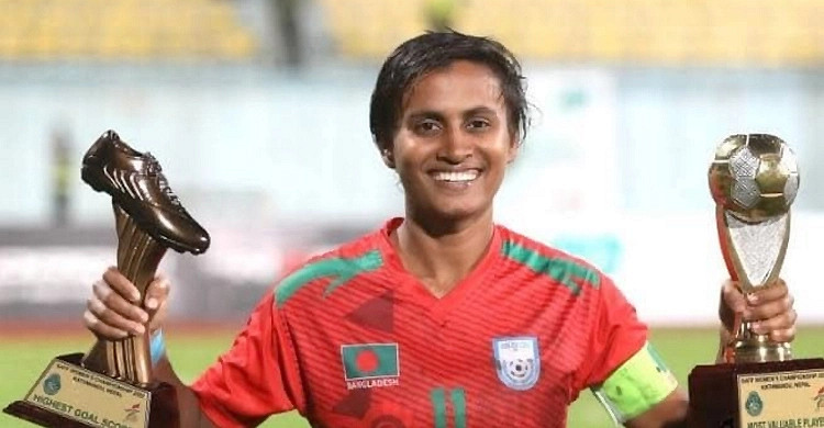 দেশের মানুষের নারী ফুটবলের প্রতি ভালোবাসা দেখে বাকরুদ্ধ বাংলাদেশ অধিনায়ক সাবিনা খাতুন