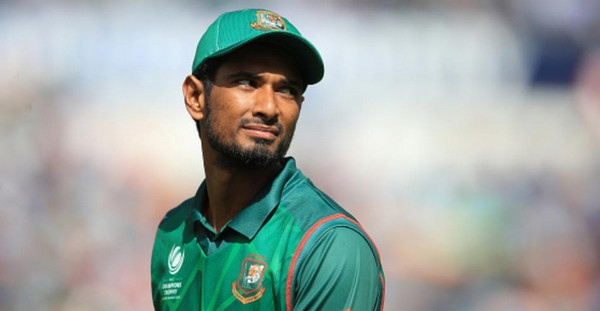 আমিরাতের সিরিজ থেকে বাদ পড়লো মাহমুদুল্লাহ রিয়াদ