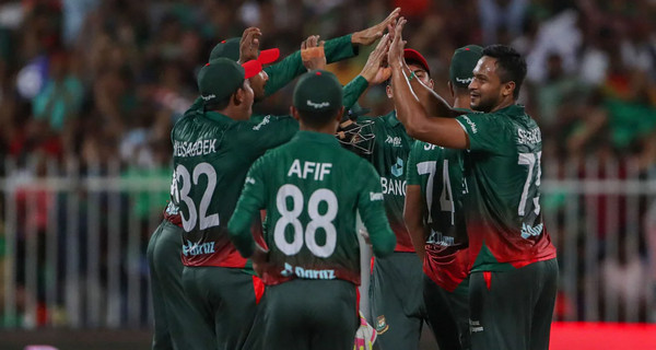বাংলাদেশ-আরব আমিরাত সিরিজ দেখা যাবে শুধু মাত্র একটা চ্যানেলে