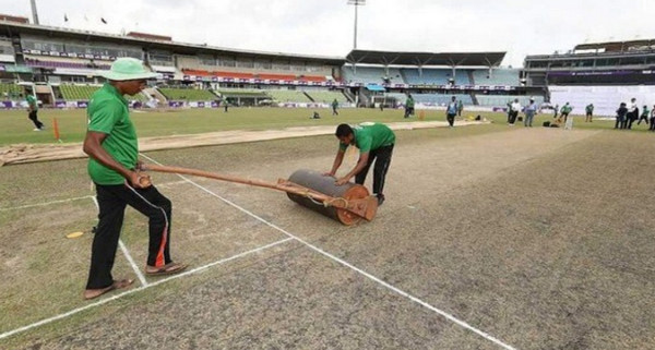 অবাক হলেও সত্যঃ ছ'য়ে ছক্কা কাঠগড়ায় যখন মিরপুরের পিচ