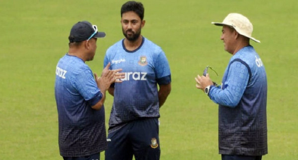 অবিশ্বাস্য কারনে বিসিবি থেকে চাকরি হারালেন নাফীস ইকবাল
