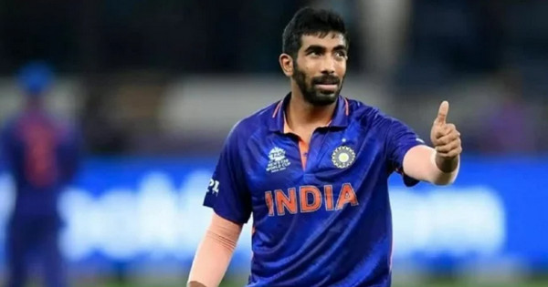 ভারতের বিশ্বকাপ দল থেকে ছিটকে গেলেন বুমরাহ