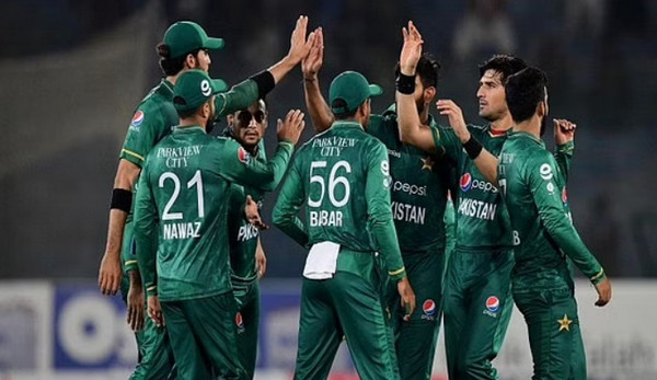 এবার ভারতকে হুঁশিয়ারি বার্তা দিলেন এক পেসার