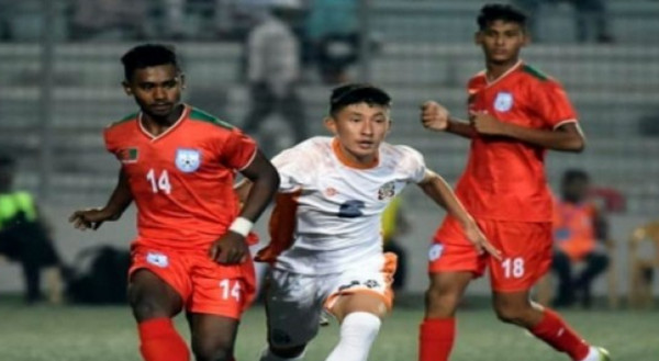 এখনও এগিয়ে বাংলাদেশ