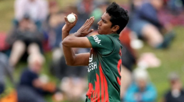 আবার উইকেট পেলে বাংলাদেশ, দেখুন সর্বশেষ স্কোর
