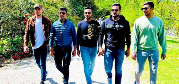 যে কারনে ডিলিট করে দিলেন ক্রিকেটার সেই ছবি