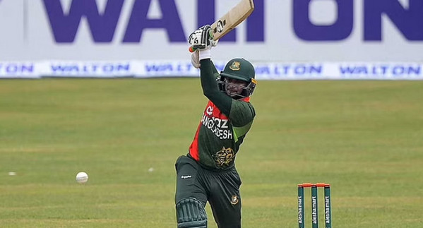 বড় ব্যবধানে ম্যাচ হেরেও নিউজিল্যান্ডের বিপক্ষে নতুন ইতিহাস গড়লেন সাকিব