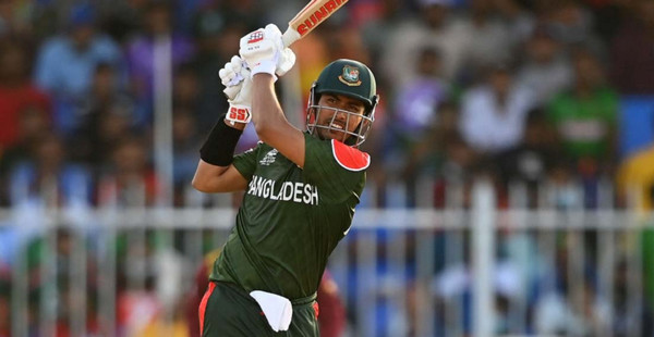 ব্যাটিংয়ে বাংলাদেশ, দেখুন সর্বশেষ স্কোর