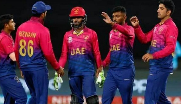 বাঁচা মরার ম্যাচে আরব আমিরাতের সামনে যত রানের লক্ষ্য দিল শ্রীলঙ্কা