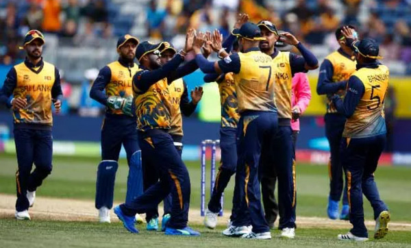 বিশ্বকাপে তারকা ক্রিকেট হারাল শ্রীলঙ্কা