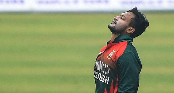 নতুন দুঃসংবাদঃ ইনজুরিতে সাকিব আল হাসান