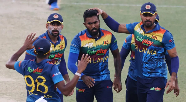 বিশাল বাবধানে হারলো শ্রীলঙ্কা