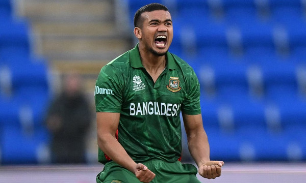বিশ্বকাপের শীর্ষে তাসকিন