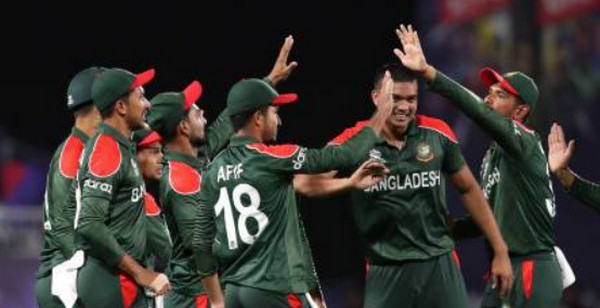 ব্রেকিং নিউজঃ ইনজুরি নিয়ে দুশ্চিন্তায় বাঙ্গালদেশের তারকা ক্রিকেটার