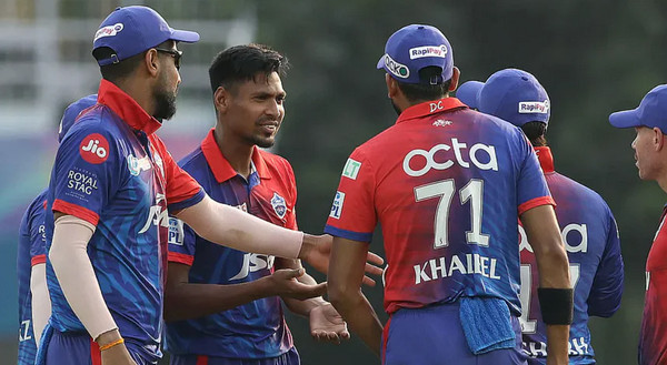 ৫ ক্রিকেটারকে ছেড়ে দিচ্ছে দিল্লি, দেখুন মুস্তাফিজের অবস্থান