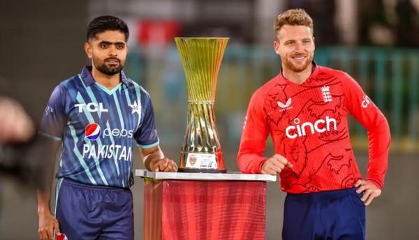 টি-২০ বিশ্বকাপঃইংল্যান্ড এবং পাকিস্তান ফাইনালে যাওয়ার মুল কাহিনি