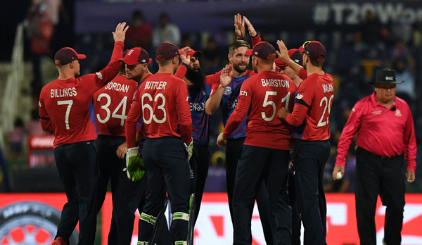 ফাইনালে পাকিস্তানের বিপক্ষে ইংল্যান্ডের শক্তিশালী একাদশ ঘোষণা