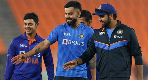 এবার কপাল পুড়তে যাচ্ছে রোহিত শর্মার